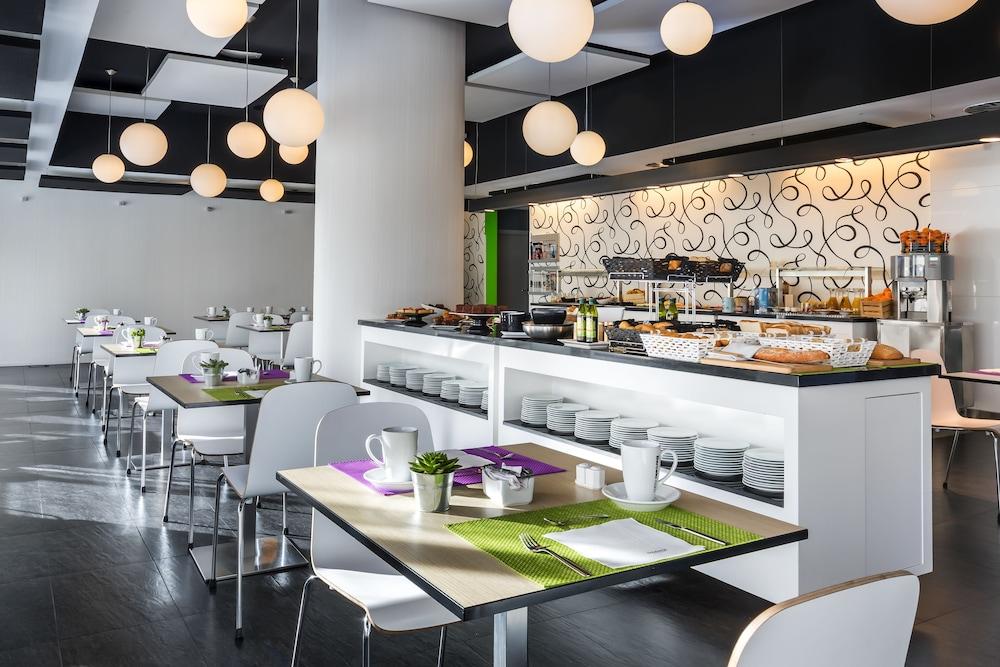 Hotel Zentral Castellana Norte Madrid Luaran gambar